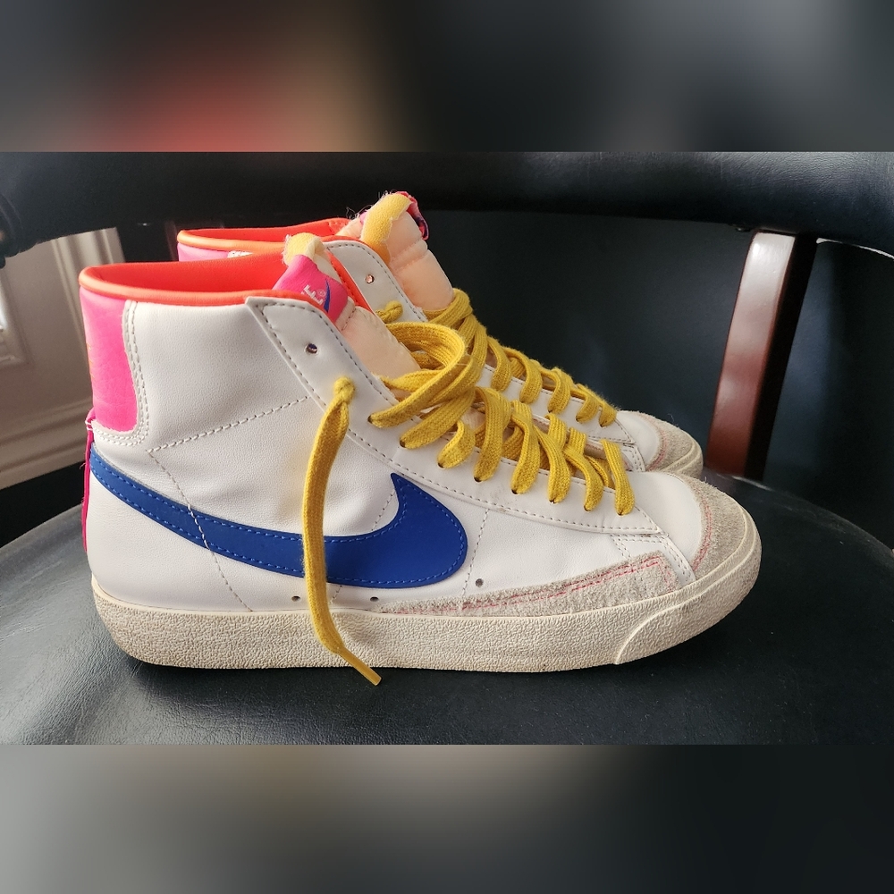 Nike - Size 8.5 Women's Blazer Mid '77